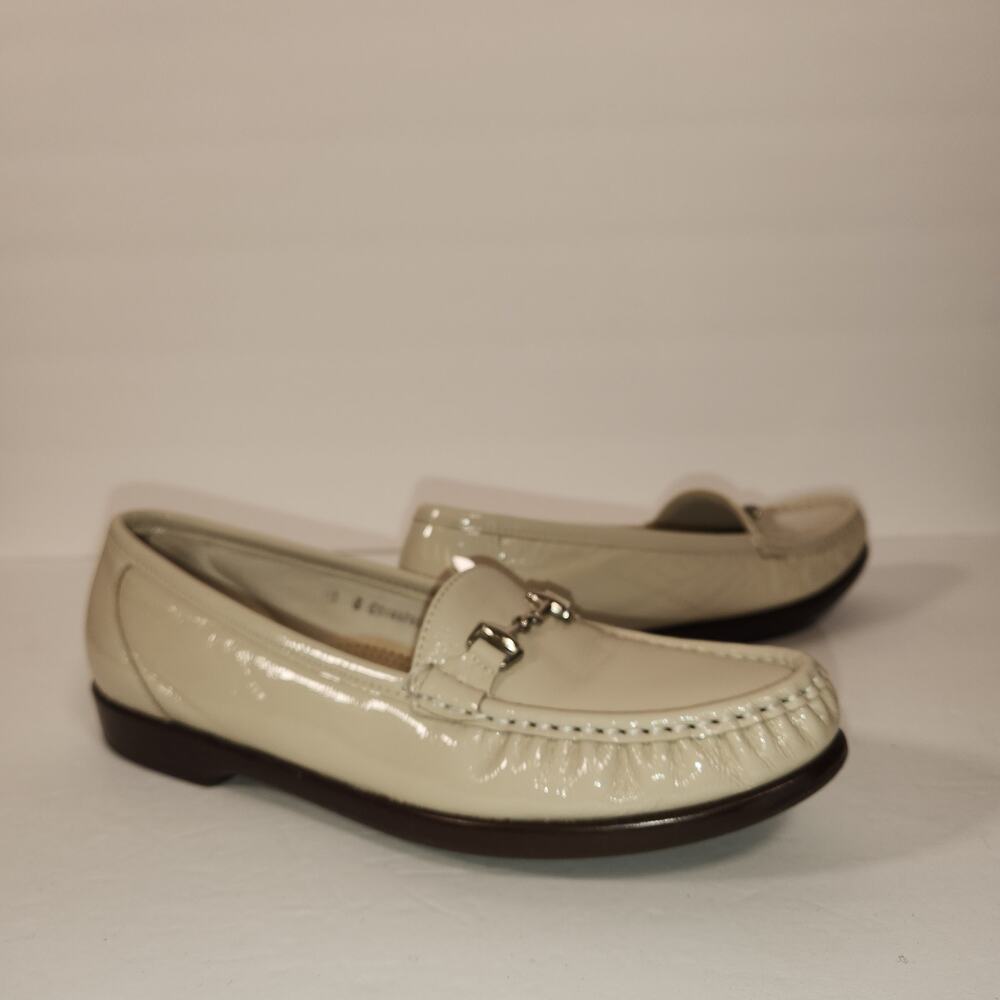 SAS Loafer Womens 10S |‎ AAA Taupe Patent Leather Slip On Moc Toe TRIPAD Neutral